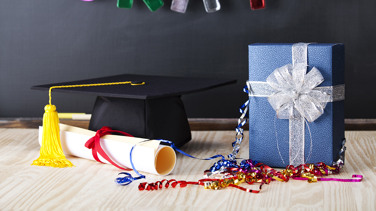 Affordable Graduation Gifts with CardDepot.com