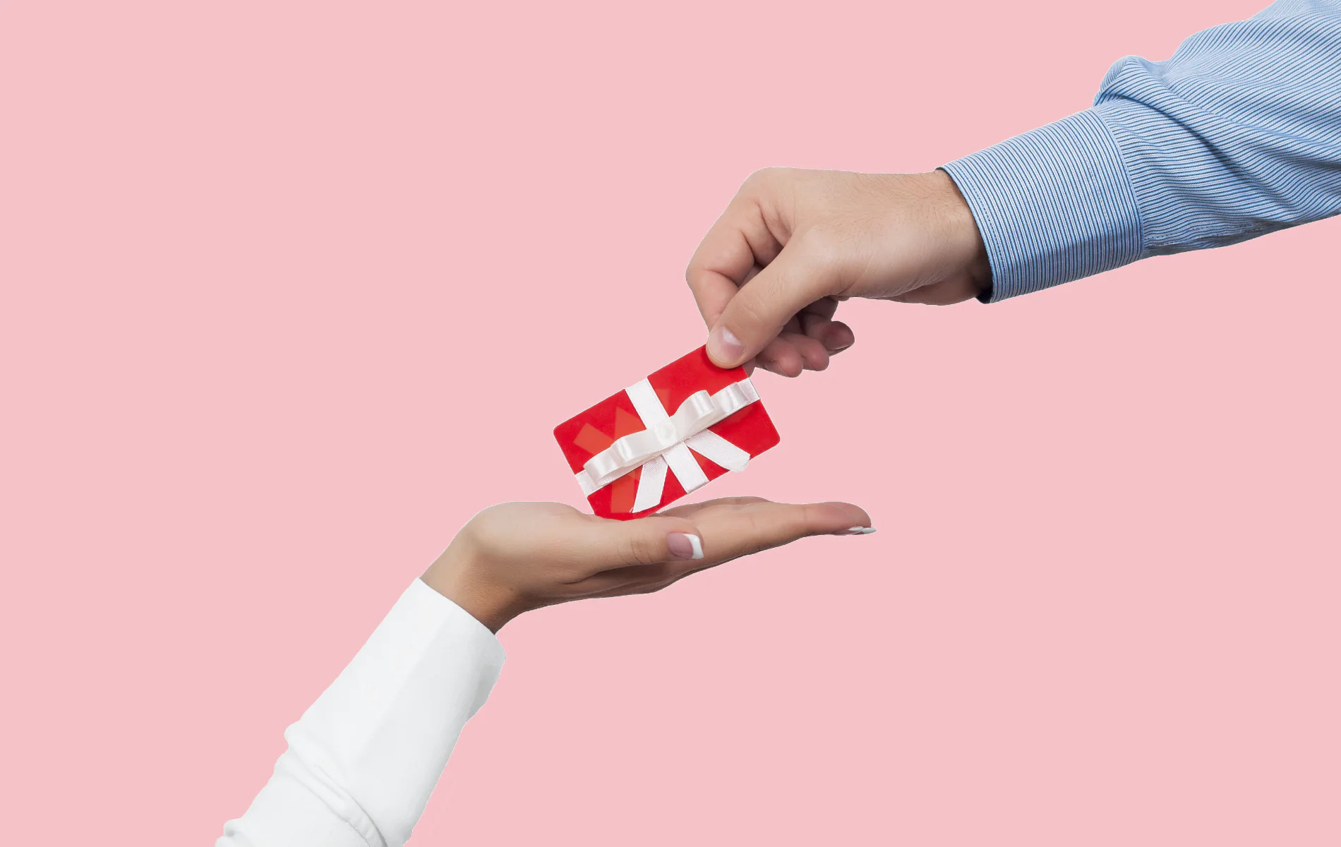 Gift Cards vs. Cash: Why Cards Win on Savings